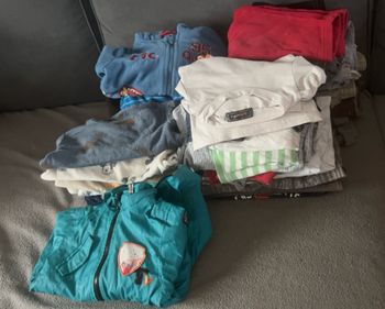 Lot de vêtements