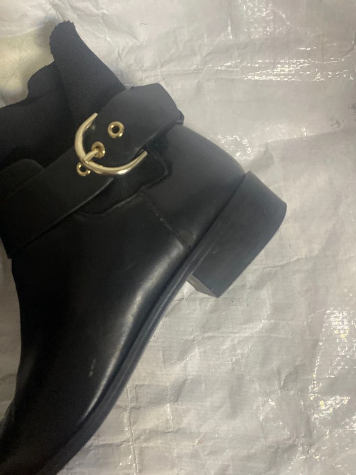 Bottines. Boots . Bottes .Stradivarius. Pointure 37 . - photo numéro 5