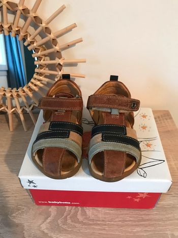 Babybotte- Sandales Tadeo en cuir, pointure 23