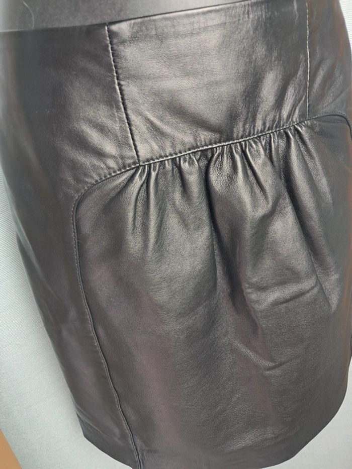 Comptoir des cotonniers jupe noire en cuir T.36 - photo numéro 3