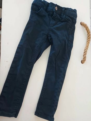 Jean slim bleu marine
