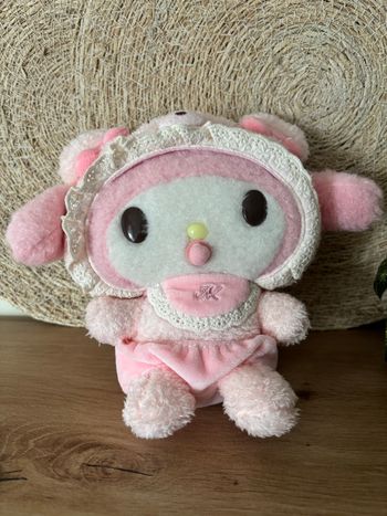 Peluche my melody rose blanc sanrio édition limitée 