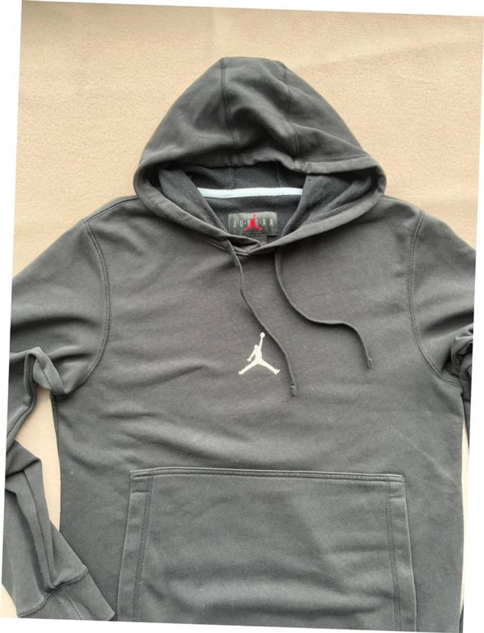 Sweat à capuche noir Jordan taille XS en très bon état - photo numéro 8