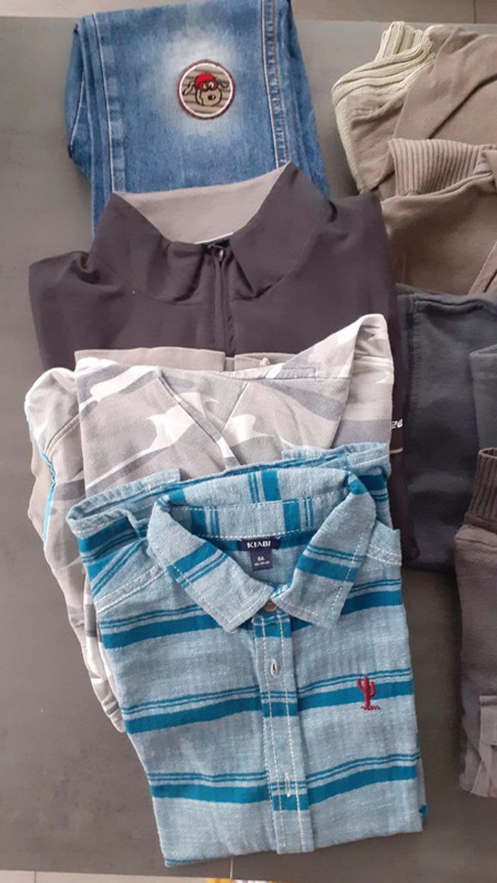 Lot vêtements garçon 8 ans - photo numéro 2