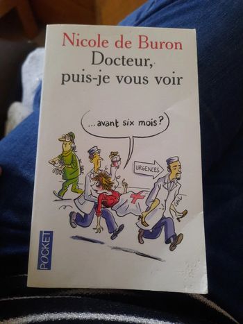 Livre pocket hôpital soin comédie humour