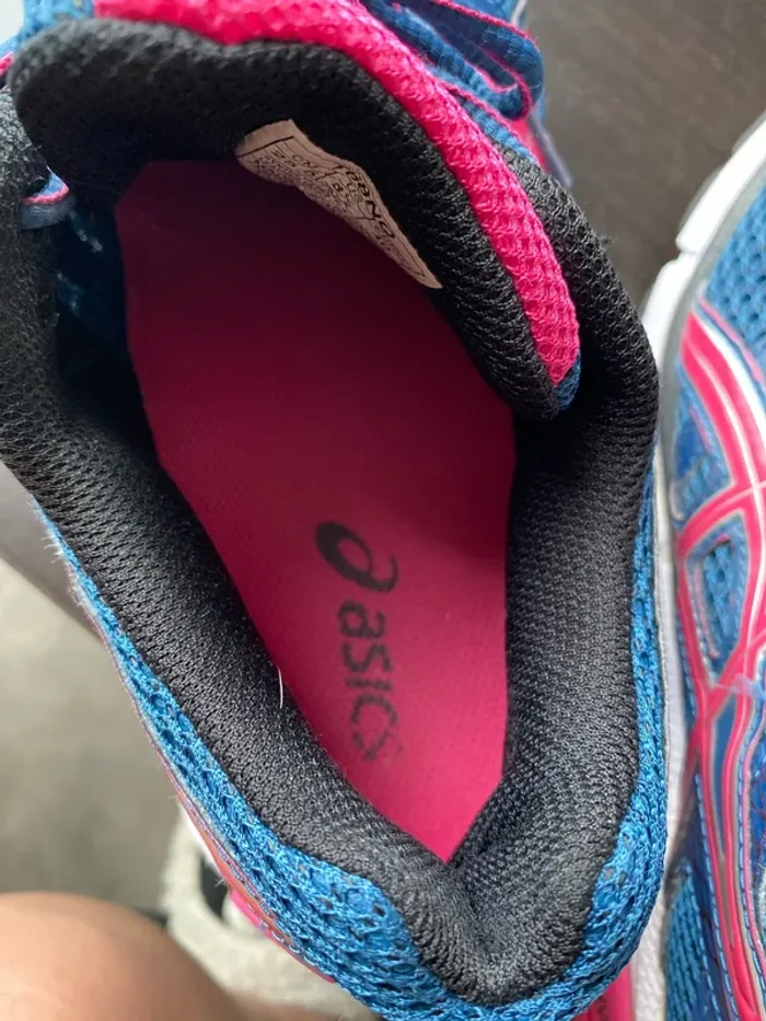 Basket de running en très bon état Asics - photo numéro 10