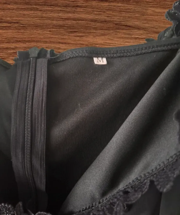 Robe élégante et féminine - Taille M - photo numéro 3