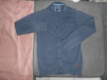 Gilet, taille: 164/152 cm (correspond à du 11/12 ans) à 0,50 EURO