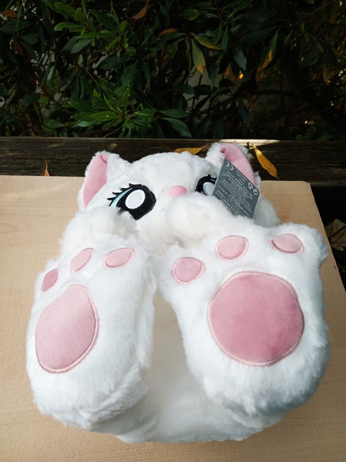 Adorable Marie Bigfeet des Aristochats - Grande peluche Disney - photo numéro 3