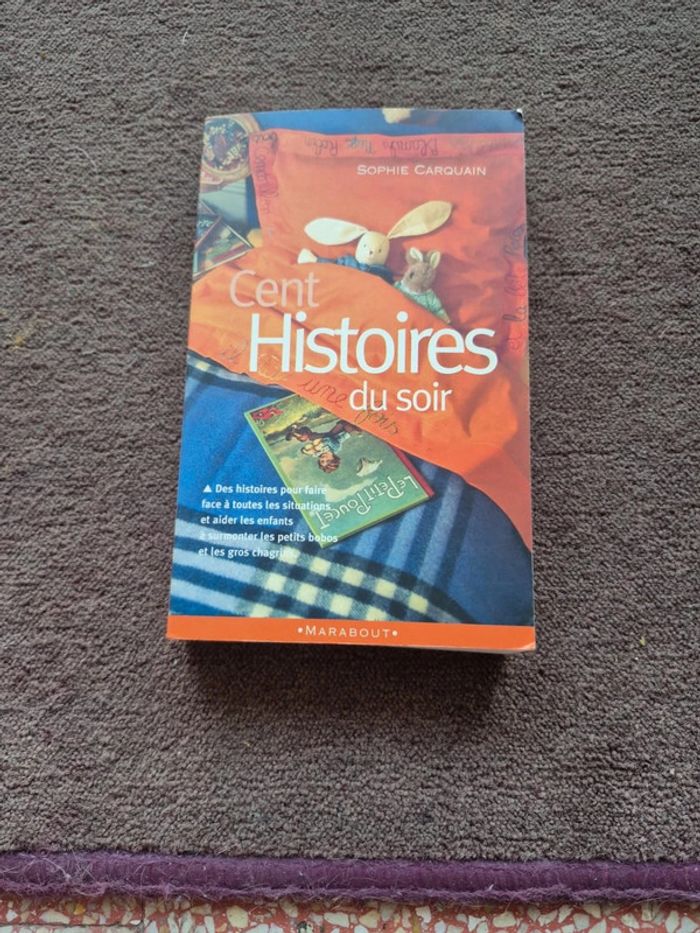 Livre cent histoires du soir par Sophie carquain