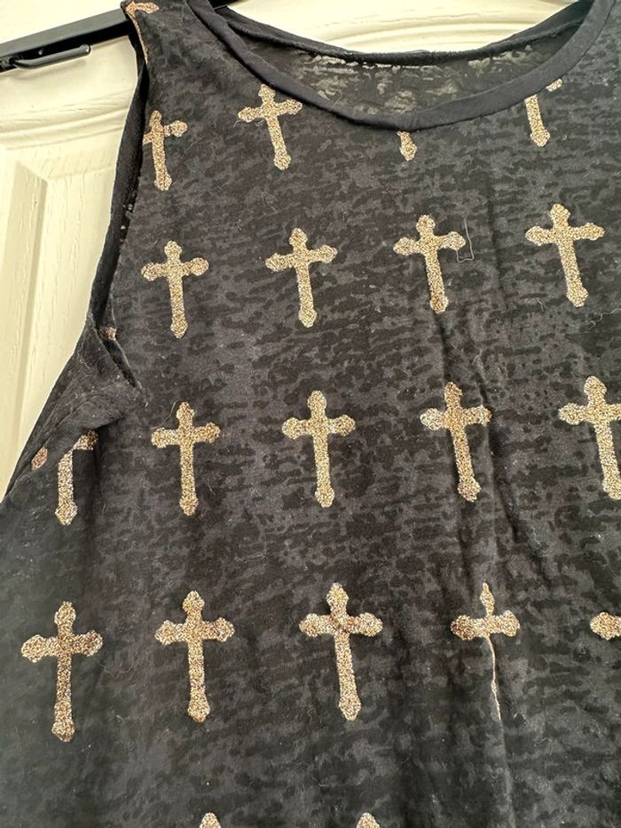 Haut noir croix - photo numéro 3