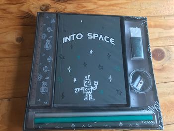 box papeterie "into space" Vertbaudet