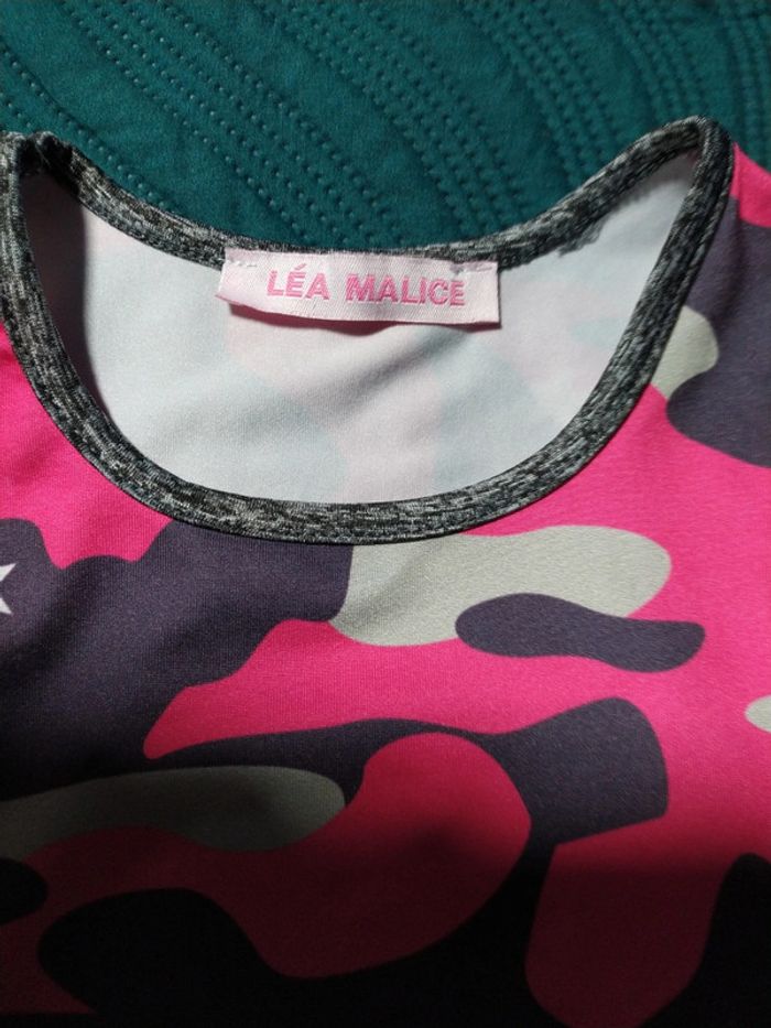 T-shirt gris et rose 6 ans - photo numéro 4