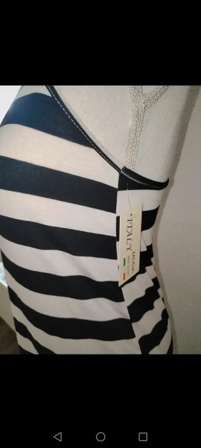 Robe d'été noire et blanche à rayures femmes - photo numéro 2