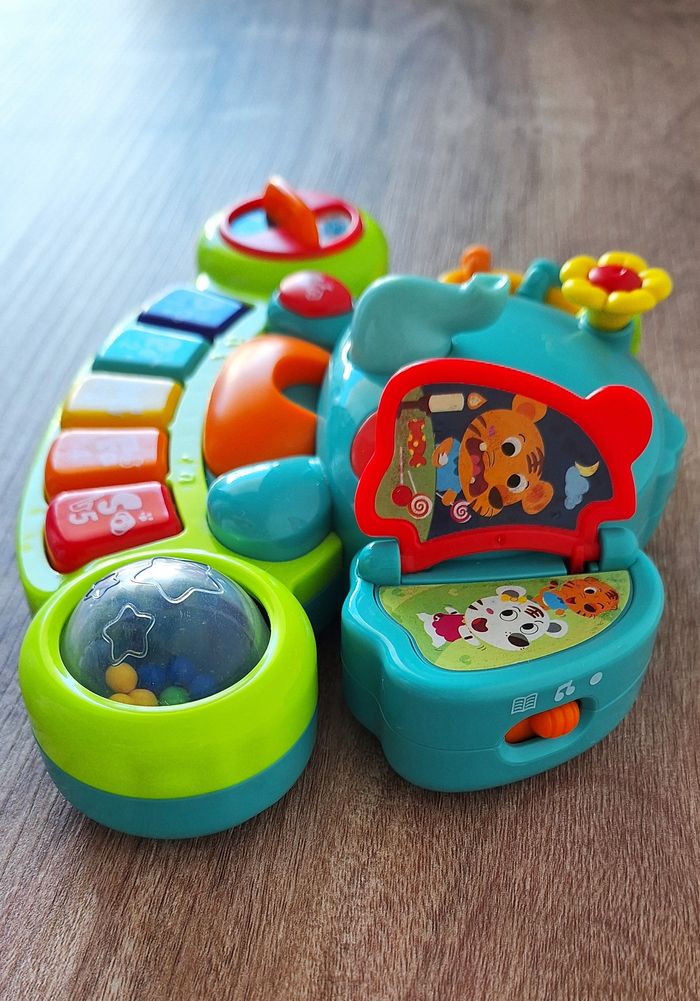 Jouet musical pour bébé éléphant - photo numéro 2