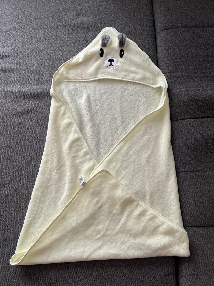 Cape de bain bébé