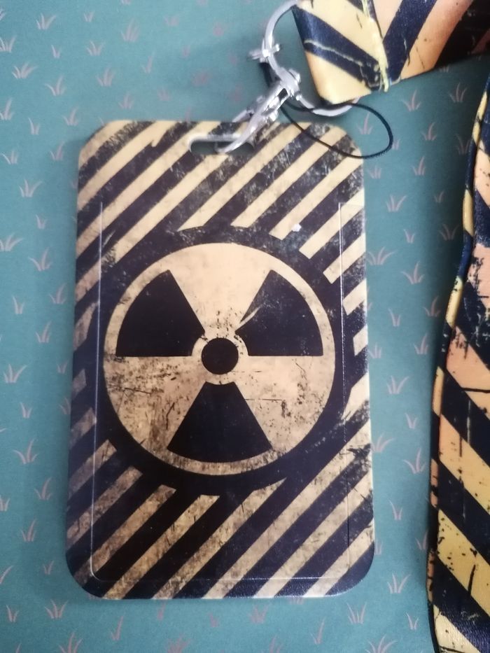 porte carte Radioactif - photo numéro 2