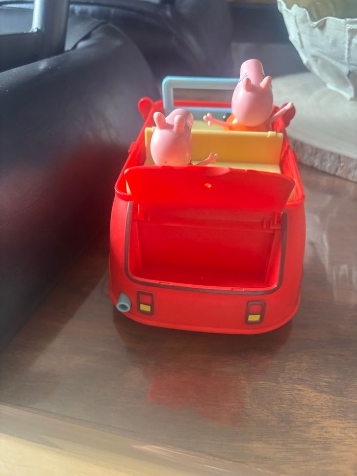 Voiture peppa pig - photo numéro 3