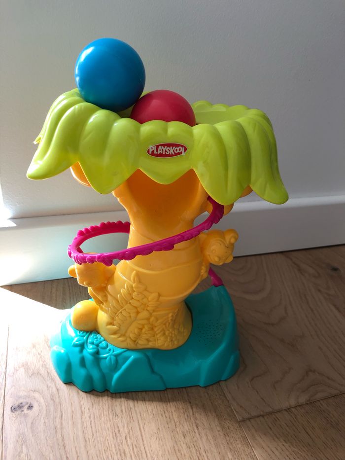 Arbre musical à balles playskool