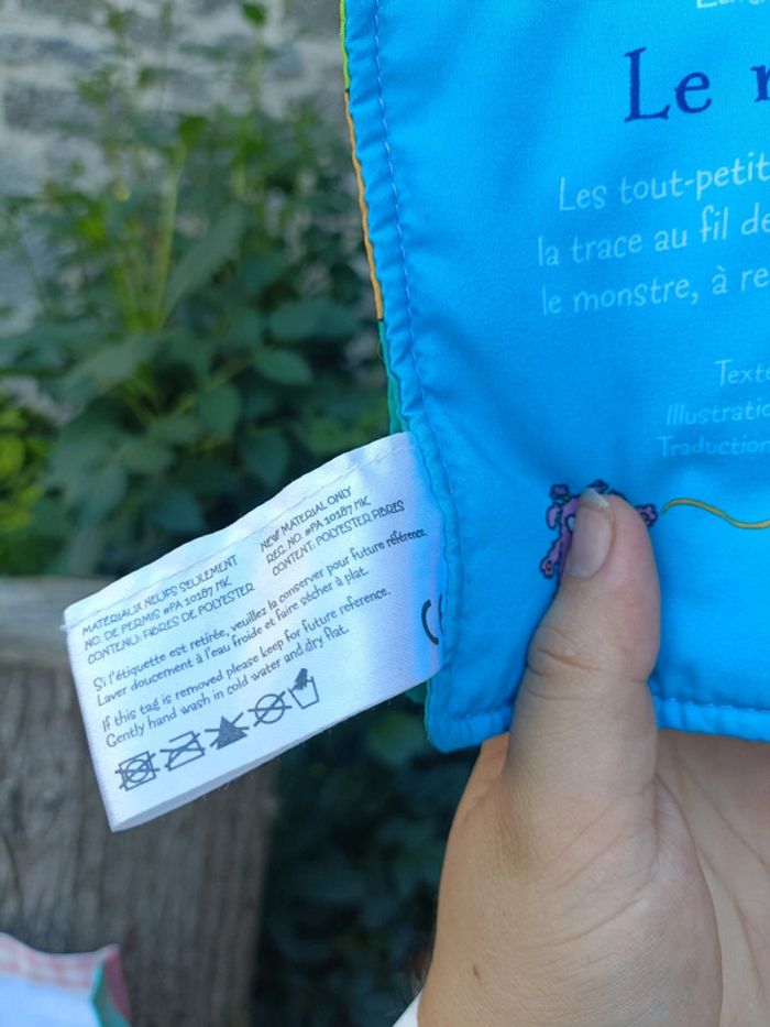Livre tissu pour bébé le monstre - photo numéro 8