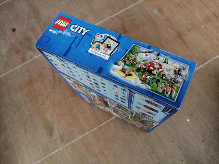 Lego City 60202 Ensemble de figurines - Les aventures en plein air [NEUF] - photo numéro 5