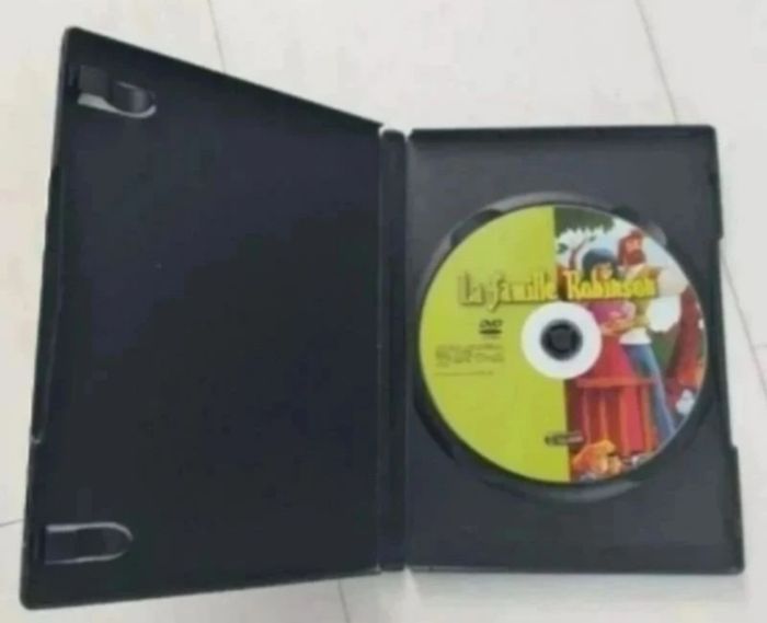 DVD LA FAMILLE ROBINSON - photo numéro 5