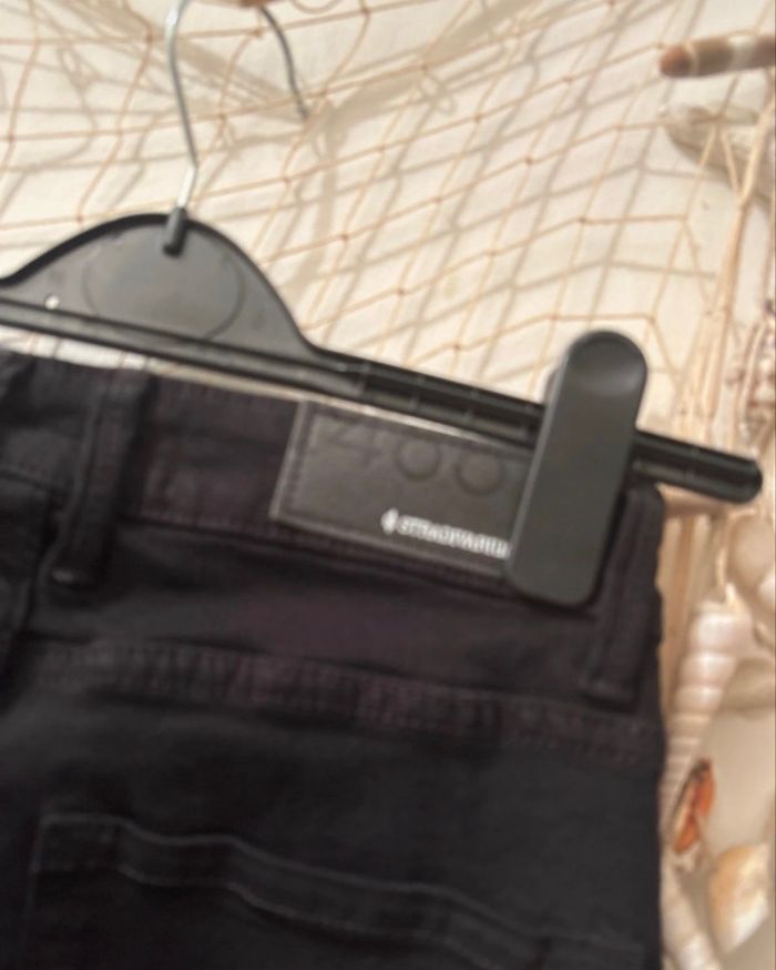 Jeans Stradivarius Taille 36 - photo numéro 3