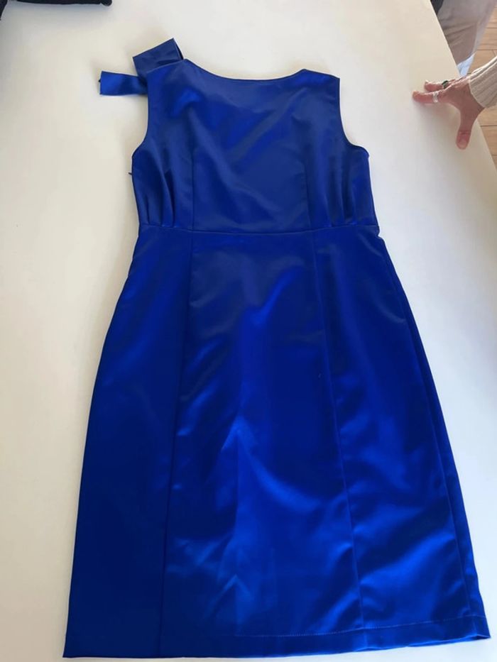 Robe bleue - photo numéro 4