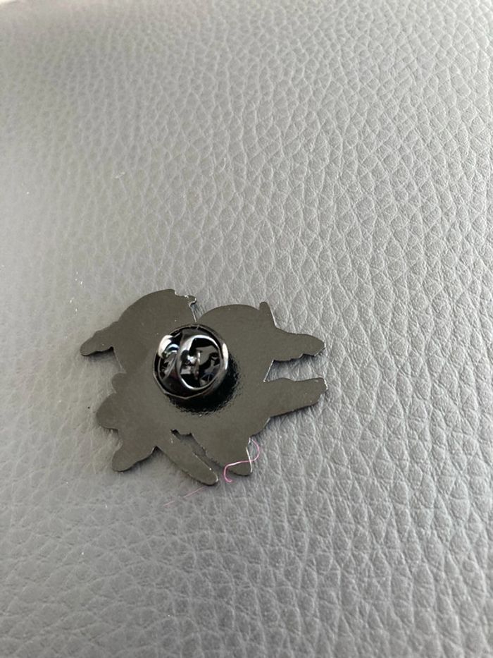 Pin’s wolfverine deadpool - photo numéro 2