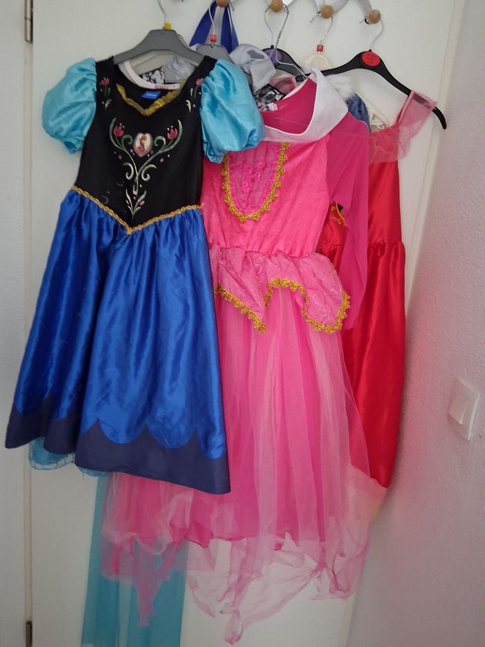 Robe princesse et autres...disney - photo numéro 4