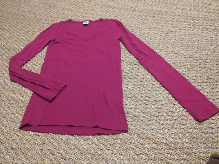 T shirt manches longues col v rouge foncé Petit Bateau 12 ans