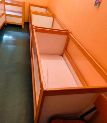 Lit bebe avec matelas 