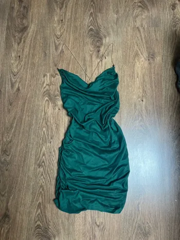 robe verte shein dos nu