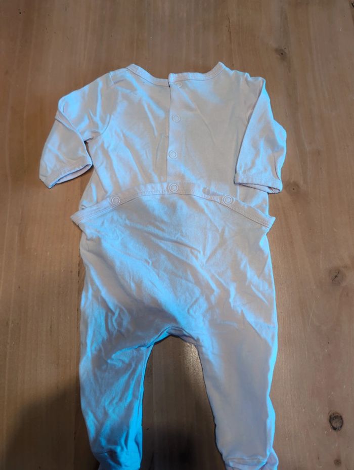 Pyjama 1 mois - photo numéro 4