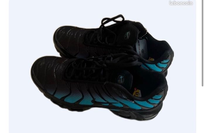 Tn noir et bleu jamais porté neuf taille 35 - photo numéro 3