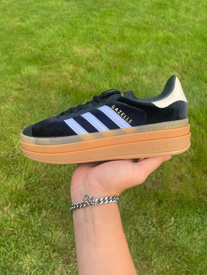 Adidas Gazelle Bold Core Black / Blue Spark / Wonder White - 38 - photo numéro 2