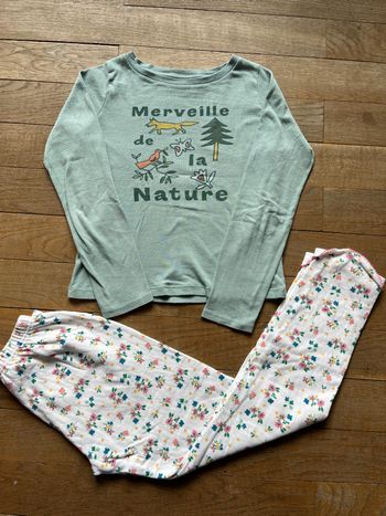 Pyjama vert et blanc Petit Bateau 8 ans