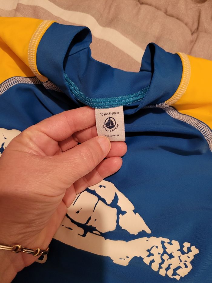 maillot uv petit bateau 12ans (15e) - photo numéro 4