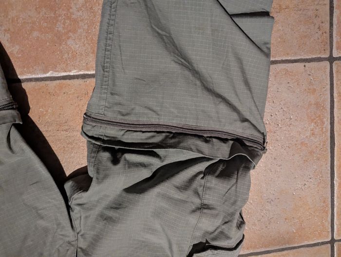 Pantalon H,  transformable en bermuda Taille 38 - photo numéro 5