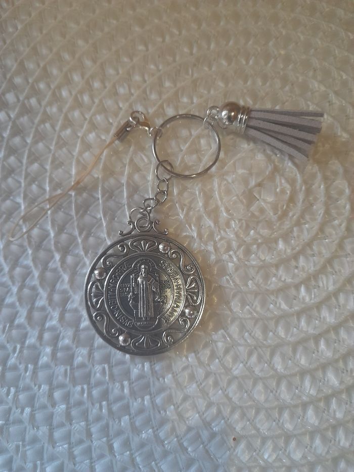 Porte clé saint Benoît - photo numéro 3