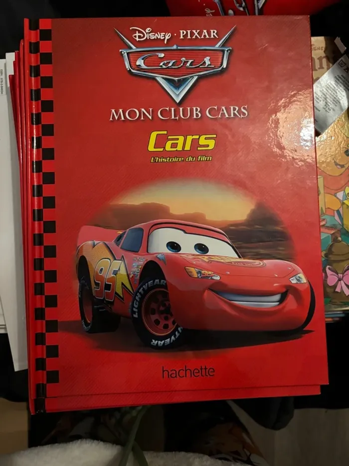 Lot livre cars