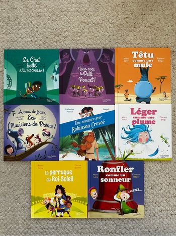 8 livres hachette jeunesse