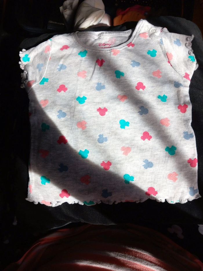T-shirt taille 6/9mois 74cm primark disney minnie - photo numéro 1