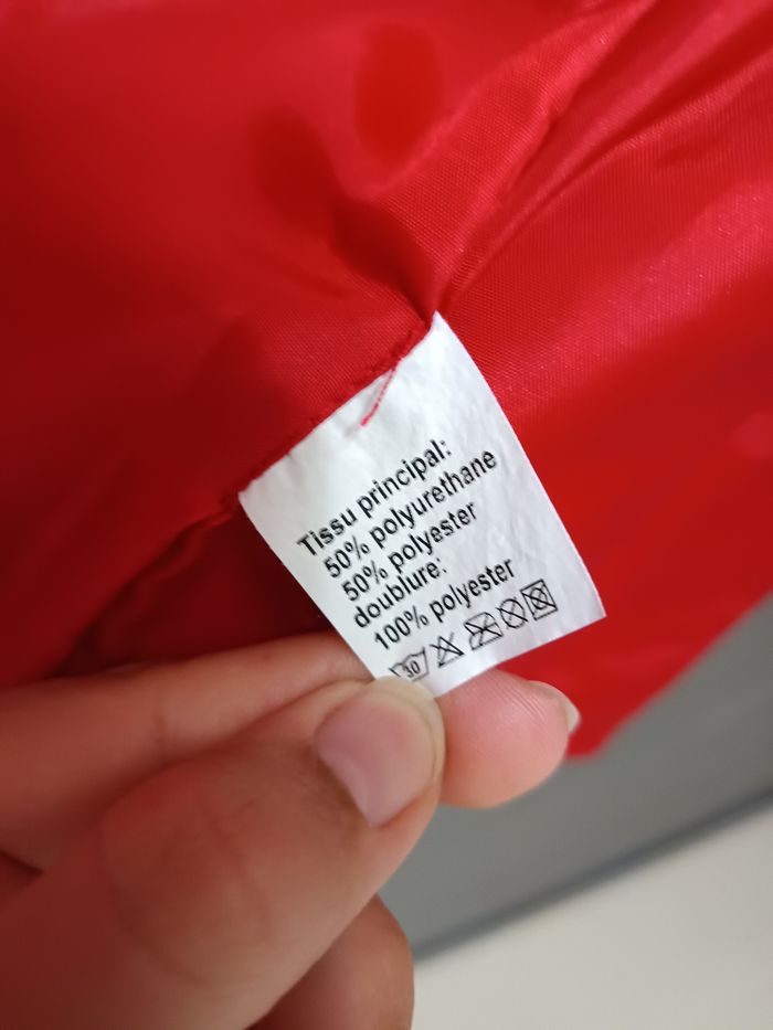 Imperméable rouge 9 mois - photo numéro 4
