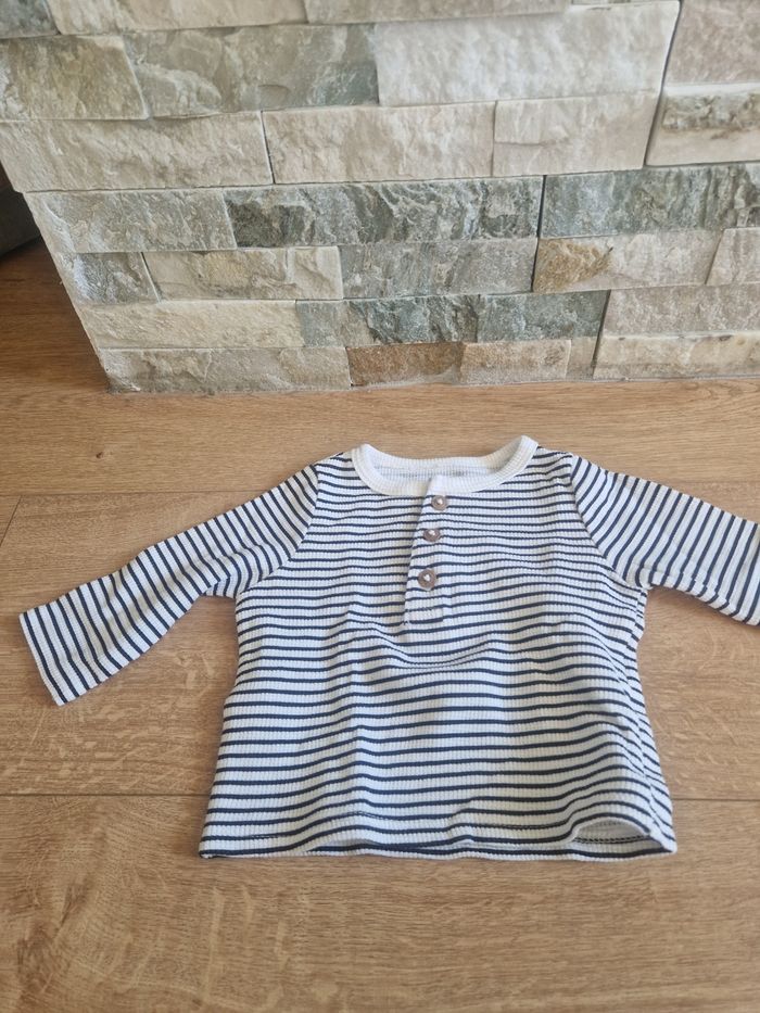 Lot t-shirts manches longues Kiabi - photo numéro 2