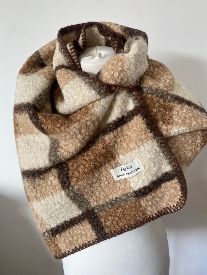 Superbe grande écharpe d'hiver neuve Couleur beige/marron - photo numéro 4