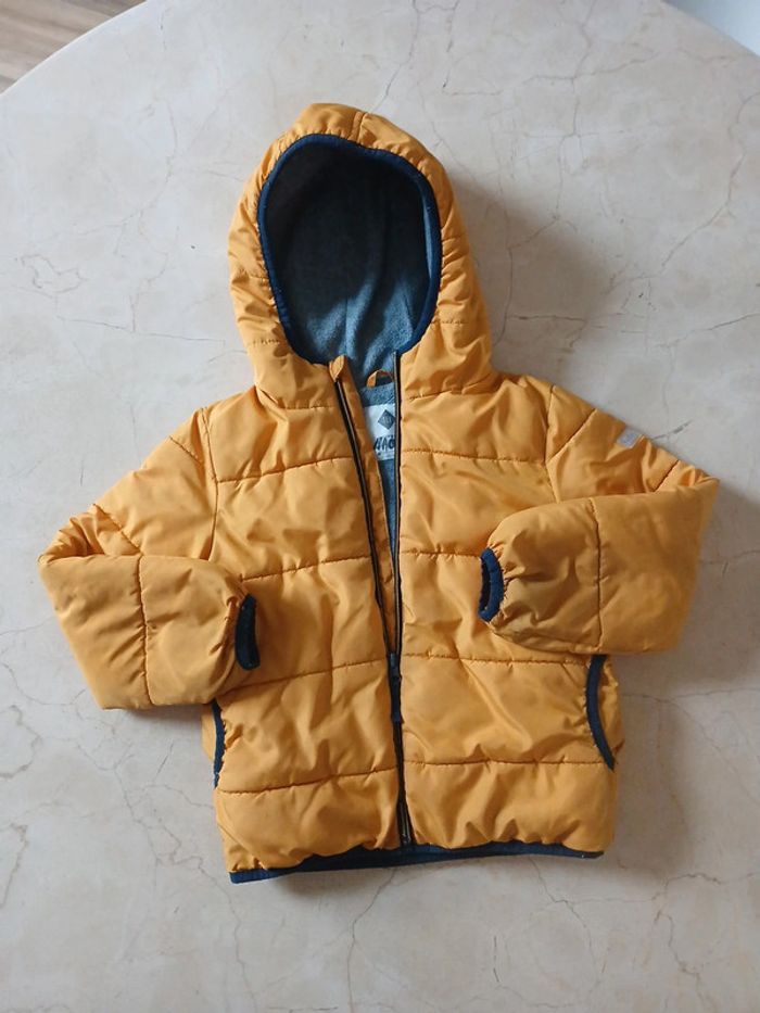 Doudoune à capuche taille 5-6 ans 🌺