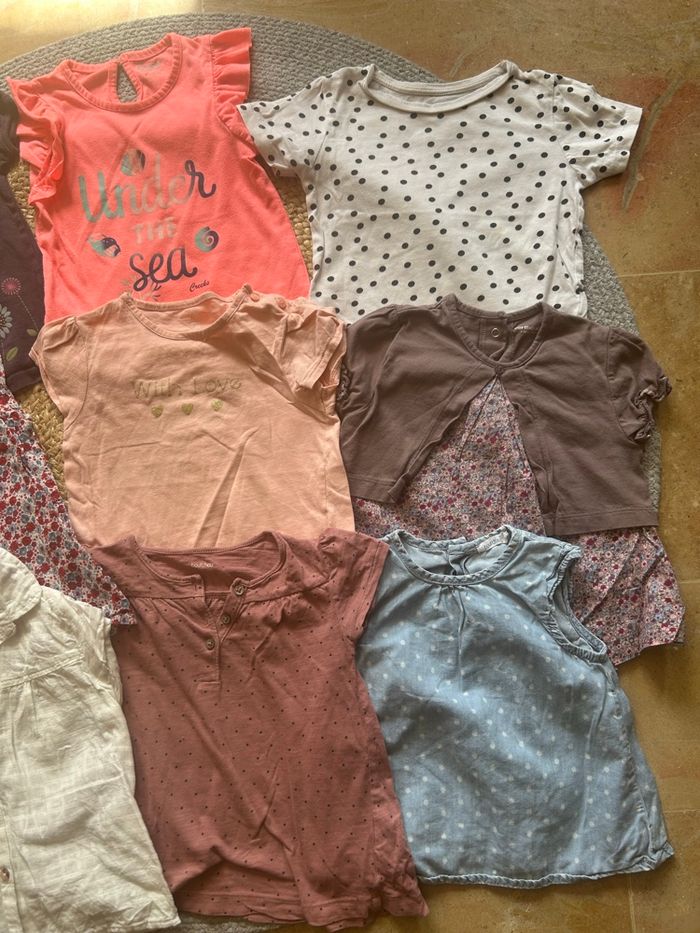 Lot de 9 tee-shirts fille 24 mois - photo numéro 2