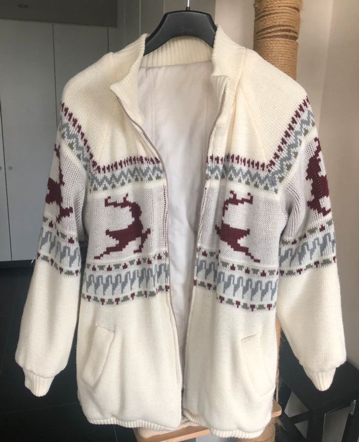 Veste réversible laine avec motifs rennes vintage taille 46 bon état. - photo numéro 3