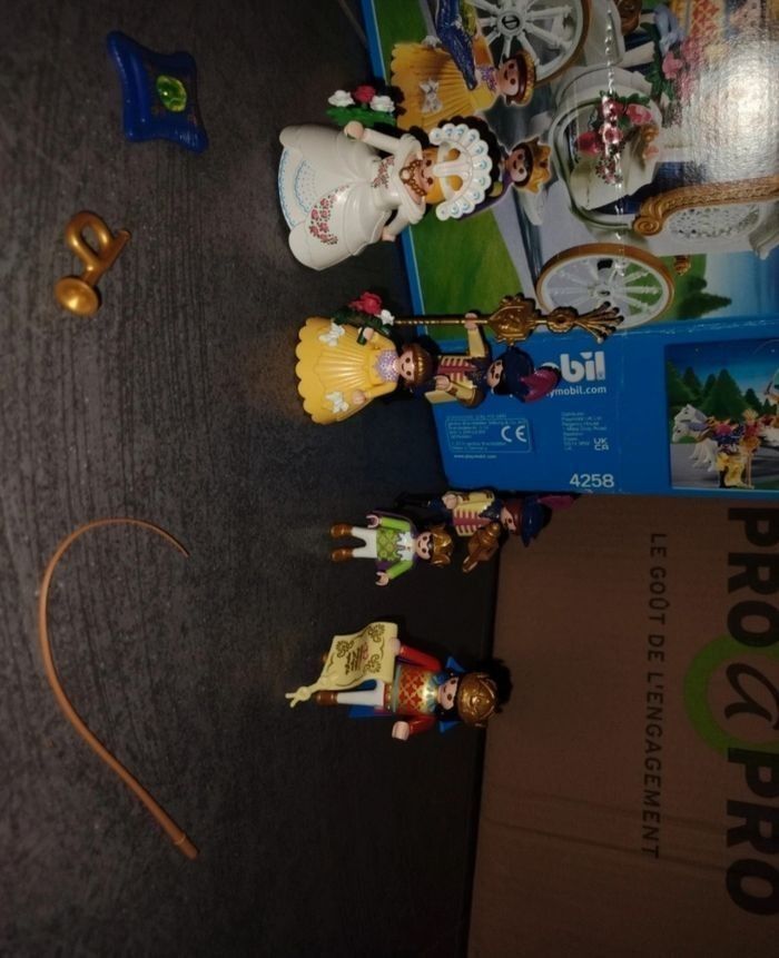 Boite de Playmobil 4258 complet calèche de mariage 💒 royale. - photo numéro 3